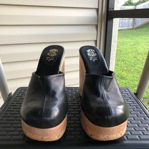 SHOES FOR STARS PLATFORM CLOGS